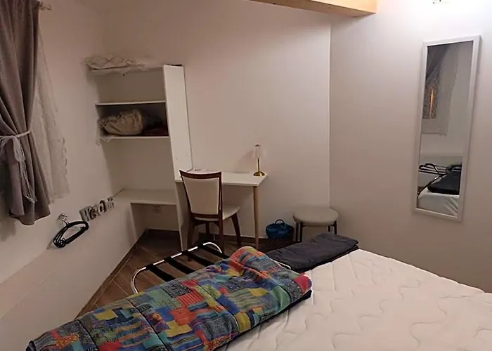 Alpinias Bed And Breakfast